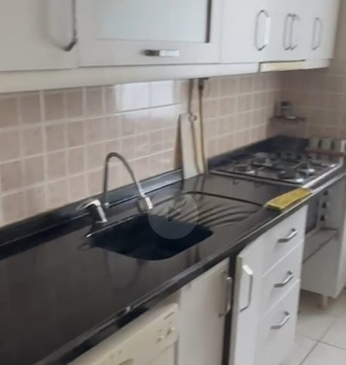 istanbul Arnavutköy hadımköy mah de  havalimanına yakın site içinde kiralık eşyalı 75m² 2+1 – 2. kat daire