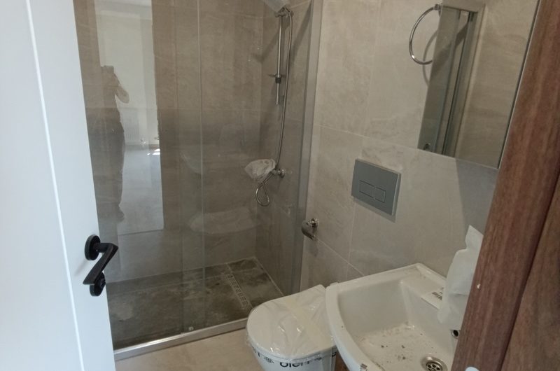 istanbul Arnavutköy Hadımköy mah de butik site içinde satılık 130 m² 3+1 -2. kat daire