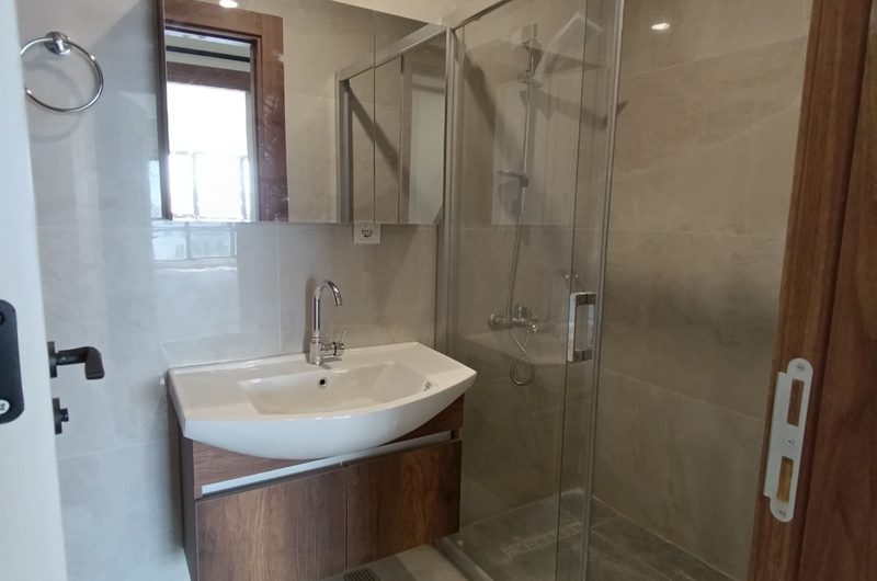 istanbul Arnavutköy Hadımköy mah de butik site içinde satılık 130 m² 3+1 -2. kat daire