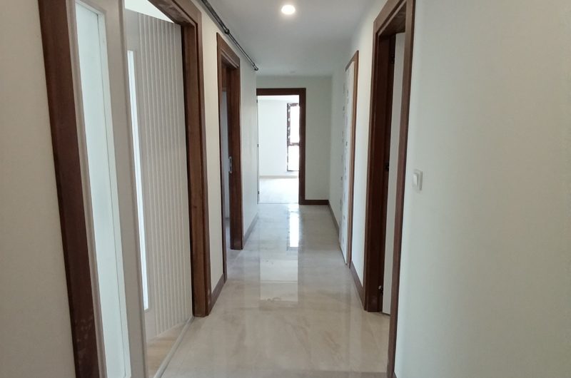 istanbul Arnavutköy Hadımköy mah de butik site içinde satılık 130 m² 3+1 -2. kat daire