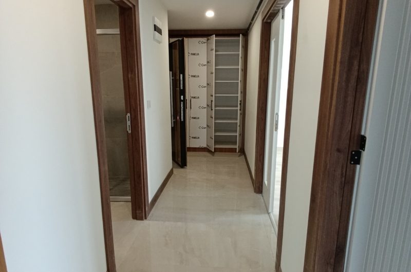 istanbul Arnavutköy Hadımköy mah de butik site içinde satılık 130 m² 3+1 -2. kat daire