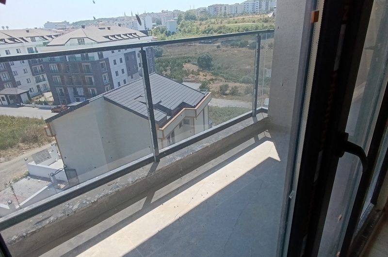 istanbul Arnavutköy Hadımköy mah de butik site içinde satılık 93 m² 2+1 – 2. kat daire
