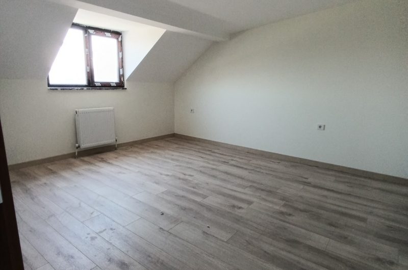 istanbul Arnavutköy Hadımköy mah de butik site içinde satılık 180 m² 5+1 – dubleks. kat daire