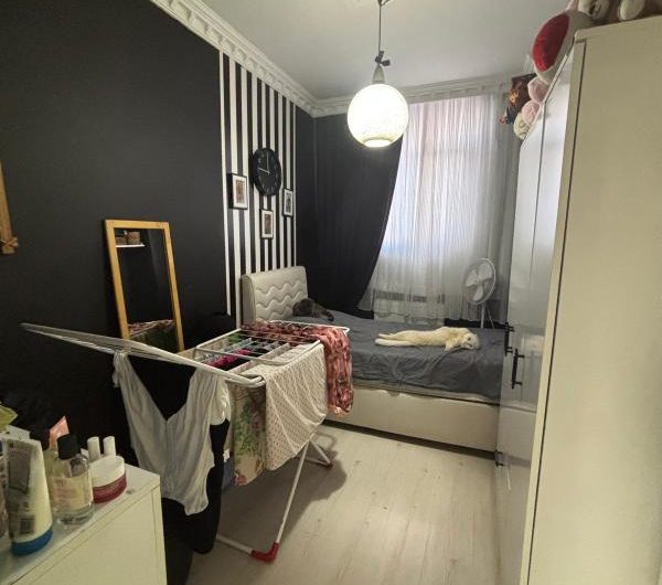 istanbul Bahçelievler cumhuriyet mah de satılık 78m² 2+1-giriş.kat daire