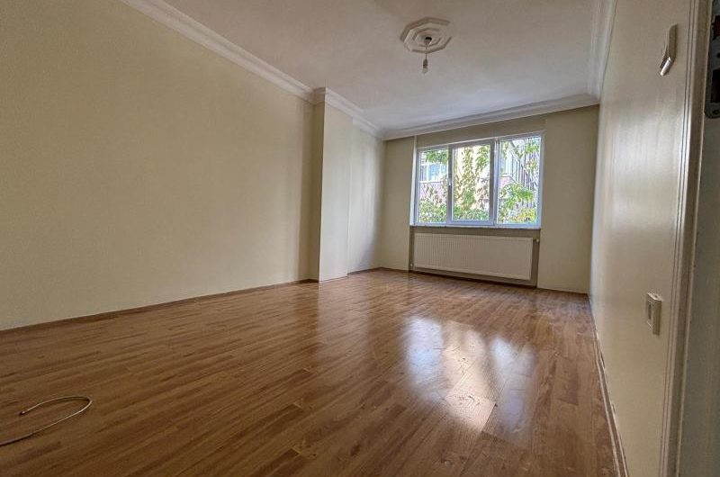 istanbul Bahçelievler cumhuriyet mah de kiralık 85m² 2+1-1. kat daire