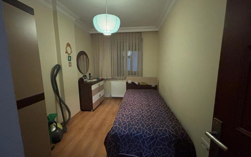 istanbul Bahçelievler kocasinan mah de satılık 90m² 2+1-1.kat daire