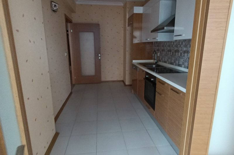 Arnavutköy hadımköy mah de  havalimanına yakın site içinde kiralık 115 m² 2+1 – 5. kat daire