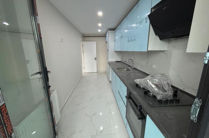 Bahçelievler Şirinevler mah de kiralık 125m² 3+1- 3. kat daire