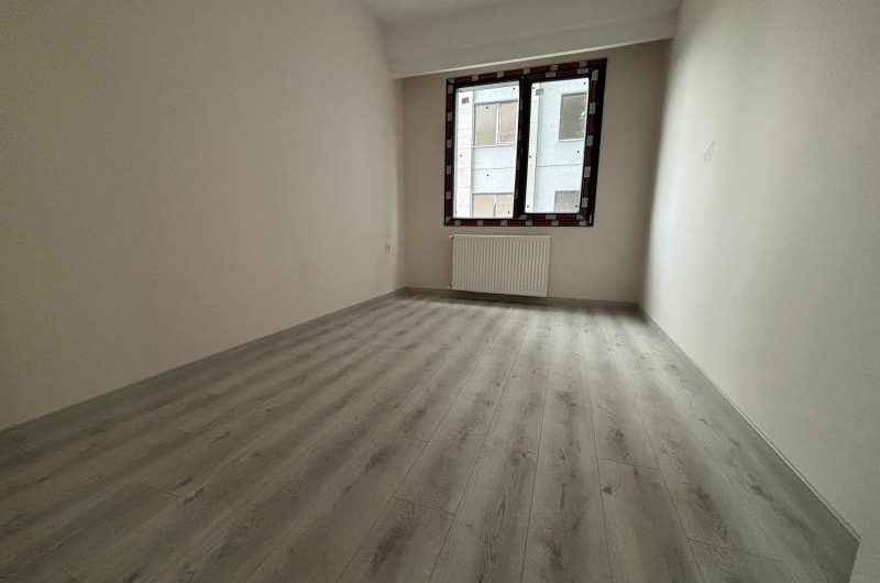 Bahçelievler Şirinevler mah de kiralık 125m² 3+1- 3. kat daire