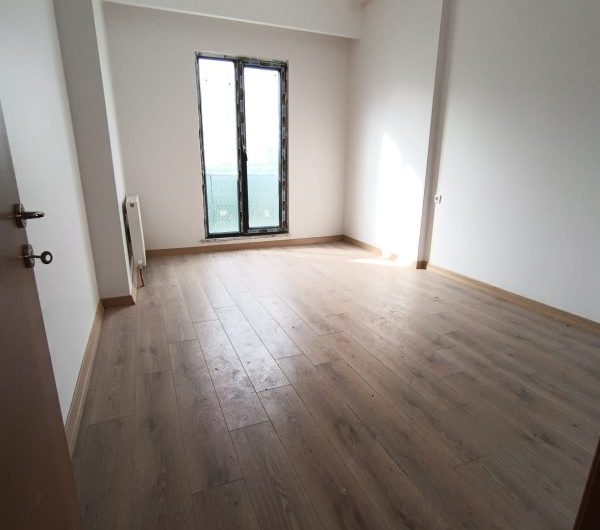 istanbul Arnavutköy Haraççı mah de butik site içinde satılık 130 m² 3+1 – giriş.kat daire