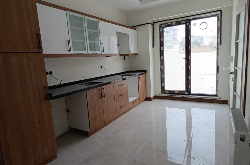 istanbul Arnavutköy Hadımköy mah de butik site içinde satılık net 260 m² 7+1 – sıfır lüks 4 katlı villa