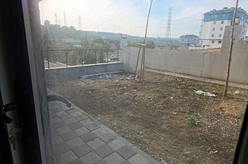 istanbul Arnavutköy Hadımköy mah de butik site içinde satılık 85 m² 2+1 – bahçe kat daire