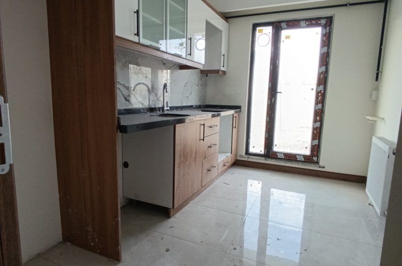 istanbul Arnavutköy Hadımköy mah de butik site içinde satılık 85 m² 2+1 – bahçe kat daire