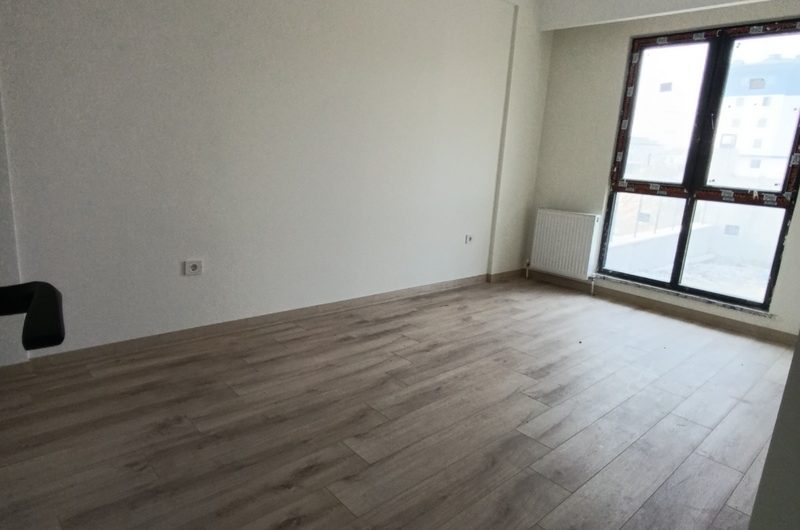 istanbul Arnavutköy Hadımköy mah de butik site içinde satılık 85 m² 2+1 – bahçe kat daire