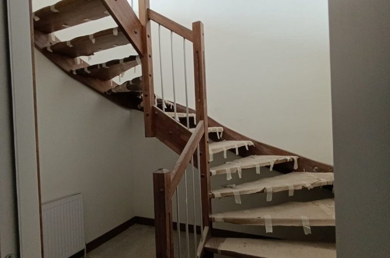 istanbul Arnavutköy Hadımköy mah de butik site içinde satılık net 260 m² 7+1 – sıfır lüks 4 katlı villa