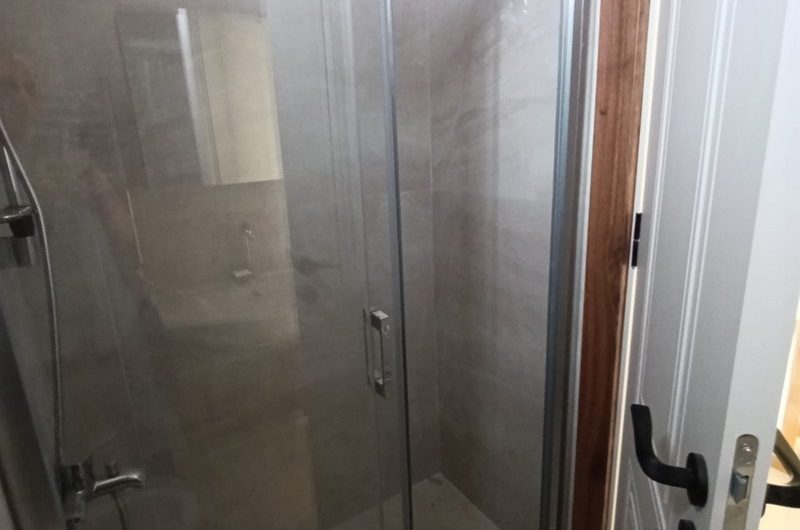 istanbul Arnavutköy Hadımköy mah de butik site içinde satılık net 260 m² 7+1 – sıfır lüks 4 katlı villa