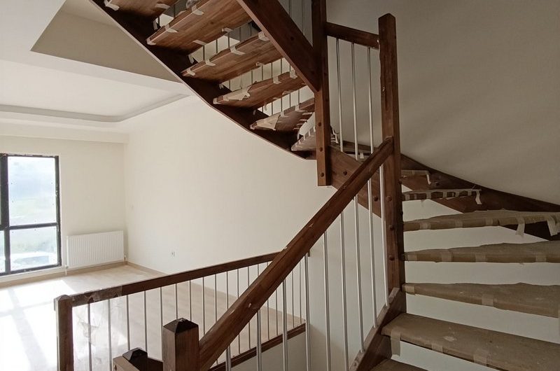 istanbul Arnavutköy Hadımköy mah de butik site içinde satılık net 260 m² 7+1 – sıfır lüks 4 katlı villa