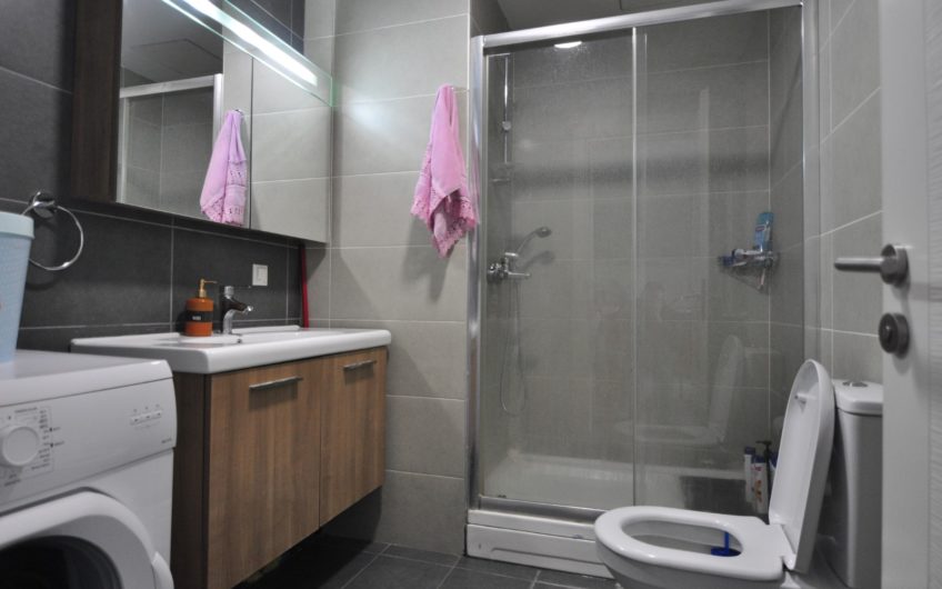 Atakent de site içi satılık 58m² 1+1 -5.kat daire