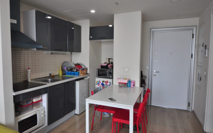 Atakent de site içi satılık 58m² 1+1 -5.kat daire