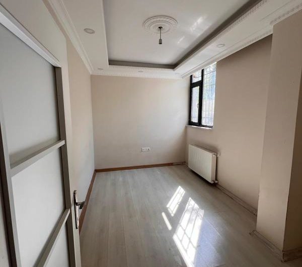haraççı mah de  havalimanına yakın butik site içinde kiralık 85 m² 2+1 – ters dubleks.kat daire