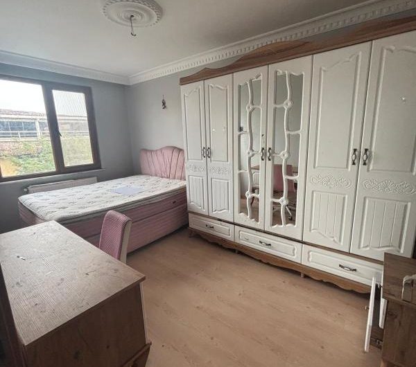 istanbul Bahçelievler kocasinan mah de kiralık 140m² 4+1-dubleks kat daire