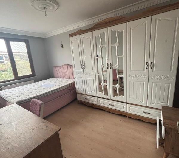 istanbul Bahçelievler kocasinan mah de kiralık 140m² 4+1-dubleks kat daire