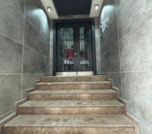 istanbul Bahçelievler Şirinevler mah de Butik site içi Satılık 125m² 3+1- sıfır lüks 4. kat daire