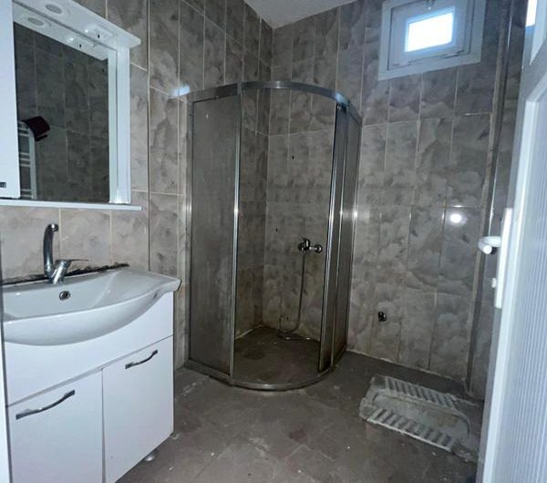 istiklal mah de havalimanına yakın satılık 85m² 2+1 –1.kat daire