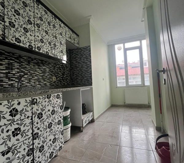 istiklal mah de havalimanına yakın satılık 85m² 2+1 –1.kat daire