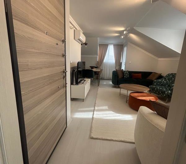 istanbul Arnavutköy islambey mah de satılık 160 m² 4+1 -dubleks.kat daire