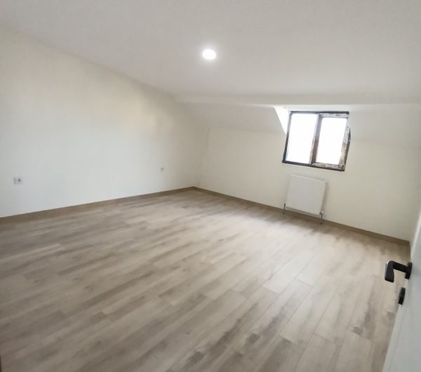 istanbul Arnavutköy Hadımköy mah de satılık 220 m² 6+1+ebeveymbanyolu sıfır lüks dubleks kat daire