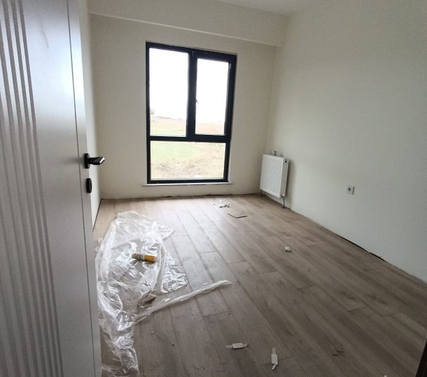 istanbul Arnavutköy Hadımköy mah de satılık 120 m² 3+1 +ebeveyn banyolu sıfır lüks 3.kat daire
