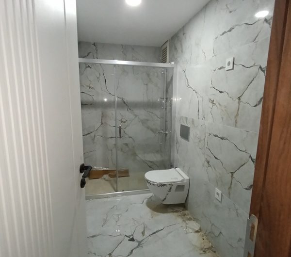 istanbul Arnavutköy Hadımköy mah de satılık 120 m² 3+1 +ebeveyn banyolu sıfır lüks 3.kat daire