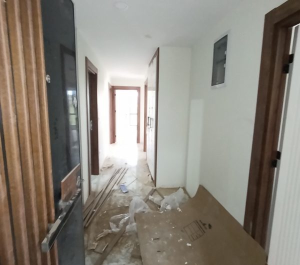 istanbul Arnavutköy Hadımköy mah de satılık 120 m² 3+1 +ebeveyn banyolu sıfır lüks 3.kat daire
