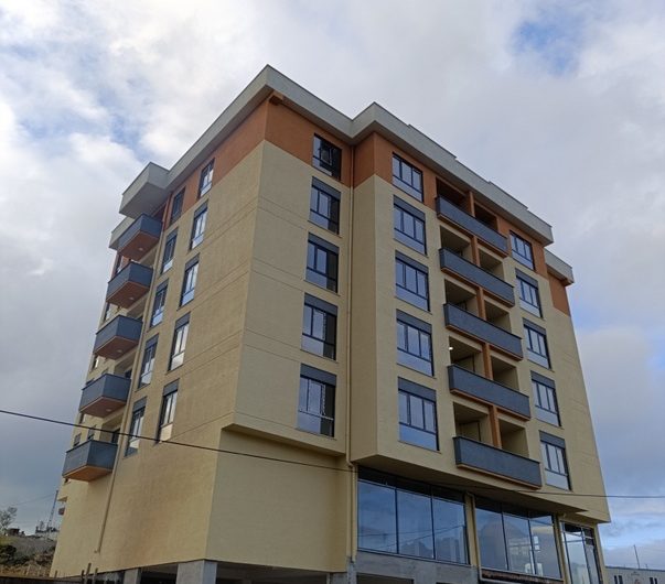 istanbul Arnavutköy Hadımköy mah de satılık 220 m² 6+1+ebeveymbanyolu sıfır lüks dubleks kat daire