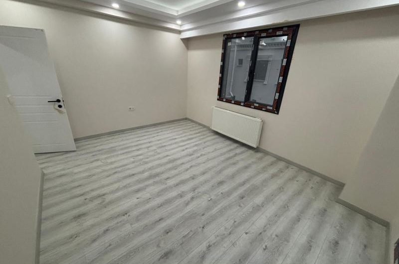 istanbul Bahçelievler Şirinevler mah de kiralık 85m² 2+1- yüksek giriş kat daire