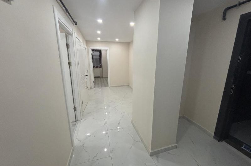 istanbul Bahçelievler Şirinevler mah de kiralık 85m² 2+1- yüksek giriş kat daire