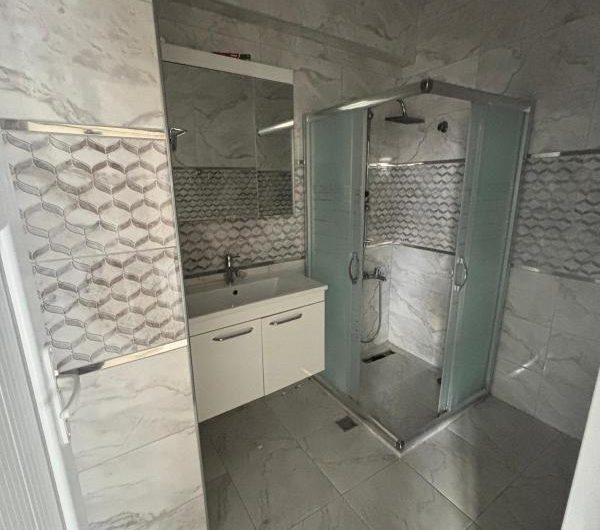 istanbul Bahçelievler cumhuriyet mah de kiralık 130m² 4+1-dubleks kat daire