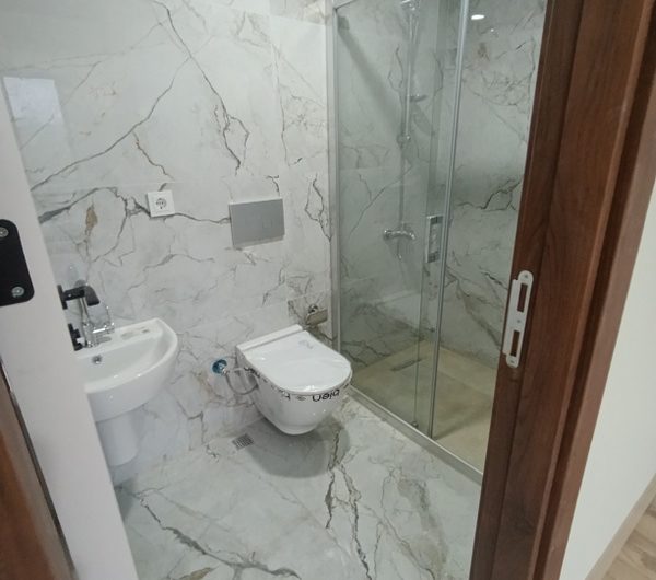 istanbul Arnavutköy Hadımköy mah de satılık 105 m² 2+1 sıfır lüks 3.kat daire