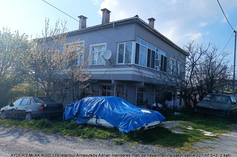 istanbul Arnavutköy Adnan menderes mah de havalimanına yakın satılık 227 m² 5+2–2 katlı müstakil Ev