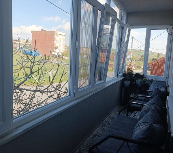 istanbul Arnavutköy Adnan menderes mah de havalimanına yakın satılık 227 m² 5+2–2 katlı müstakil Ev