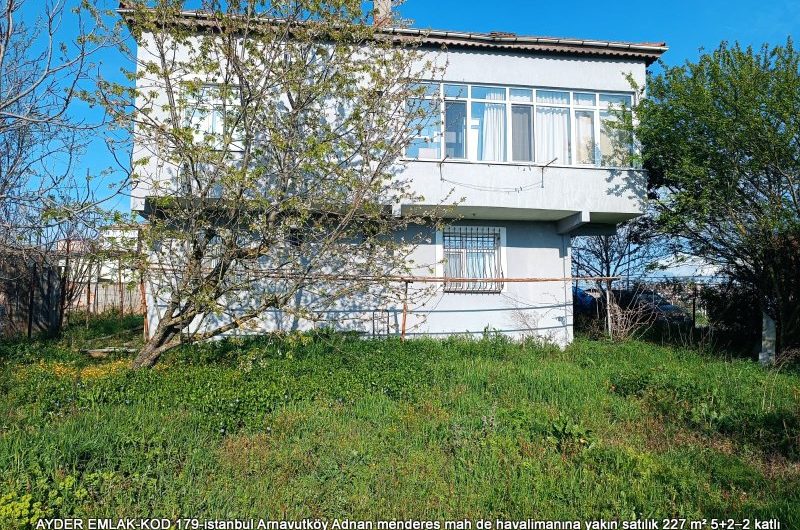 istanbul Arnavutköy Adnan menderes mah de havalimanına yakın satılık 227 m² 5+2–2 katlı müstakil Ev