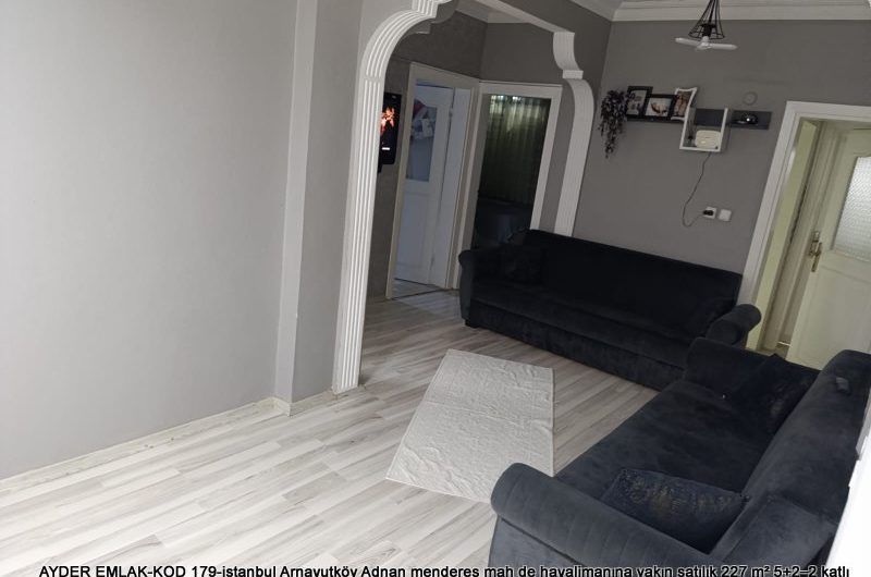 istanbul Arnavutköy Adnan menderes mah de havalimanına yakın satılık 227 m² 5+2–2 katlı müstakil Ev