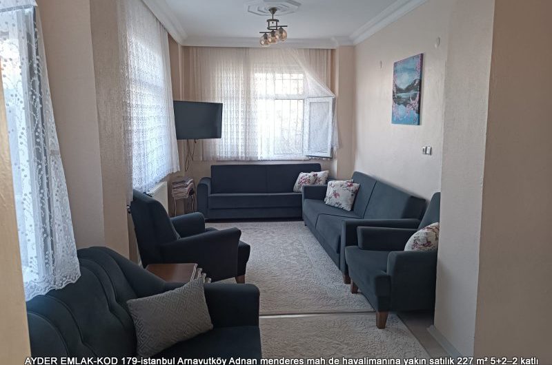 istanbul Arnavutköy Adnan menderes mah de havalimanına yakın satılık 227 m² 5+2–2 katlı müstakil Ev